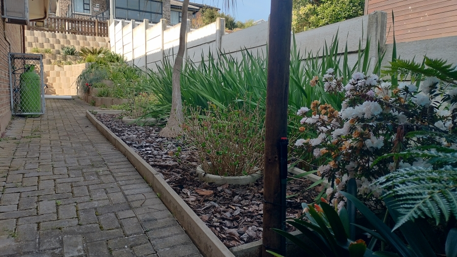 3 Bedroom Property for Sale in Fraaiuitsig Western Cape